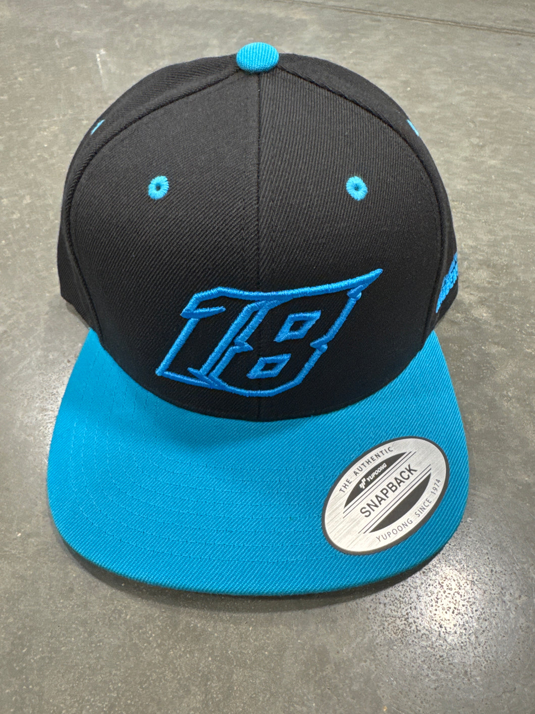 2026 18 Blue Flatbill