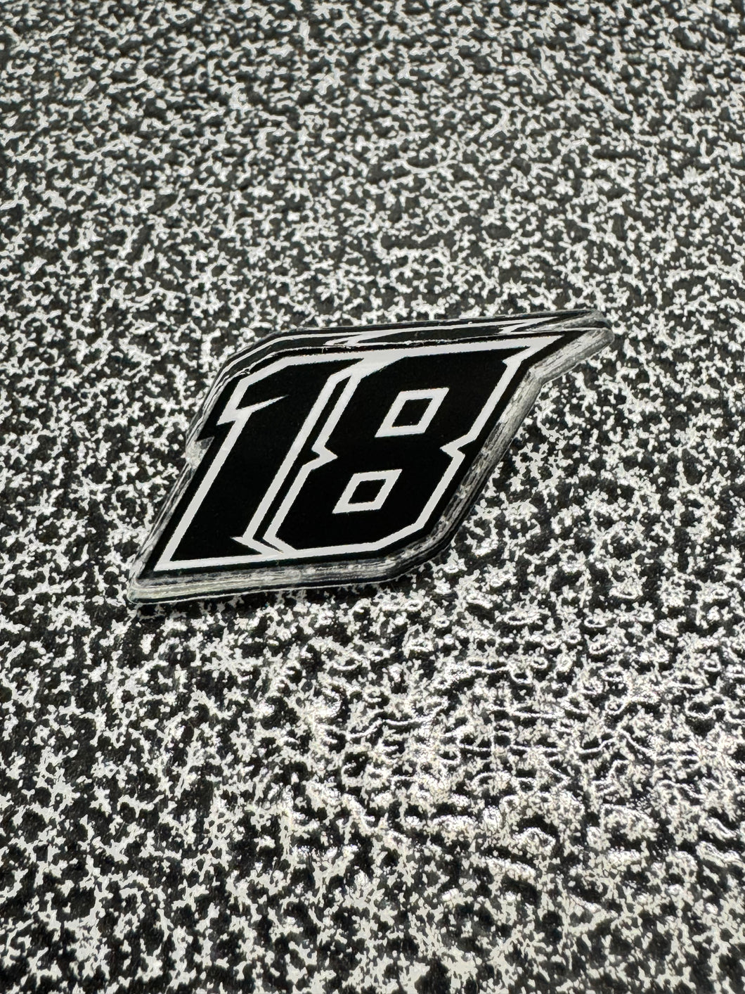18 Pin / Hat Pin